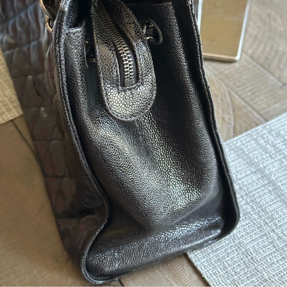 🔥VERY RARE CHANEL 31 Rue CAMBON Glazed Caviar Tote Bag/GUARANTEED AUTHENTIC 🔥 - Picture 14 of 16